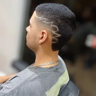 Moicano e corte moderno