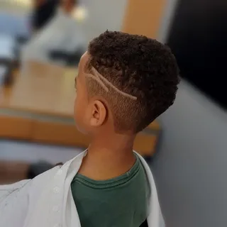 Corte moderno da Reinaldo Barber Shop